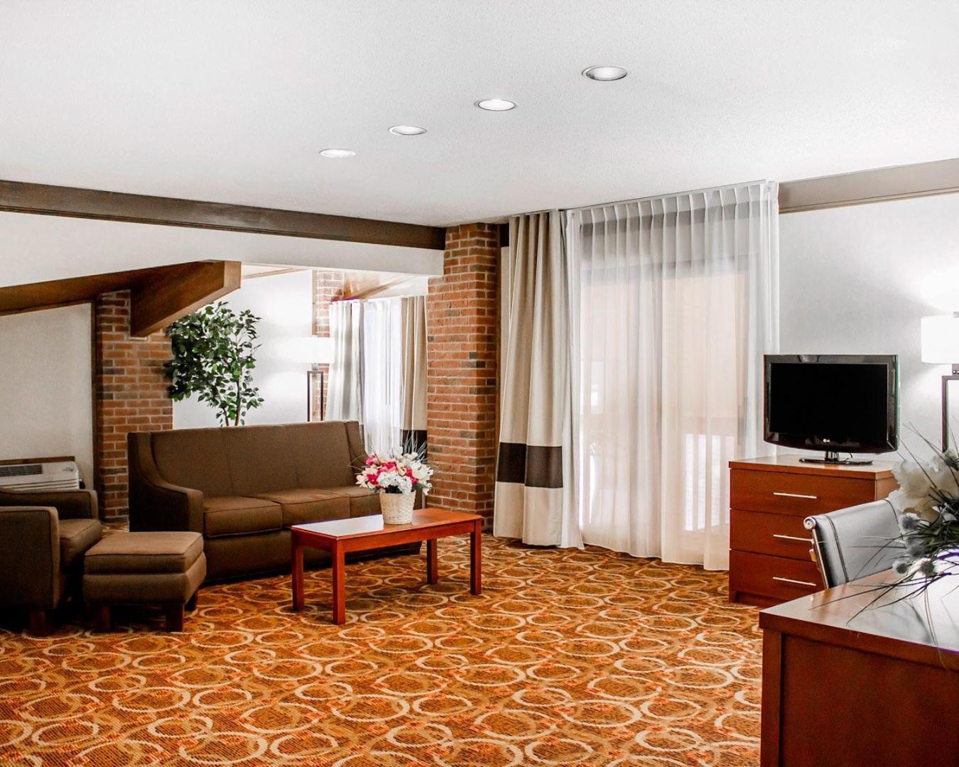 Comfort Inn Mount Vernon Downtown מראה חיצוני תמונה